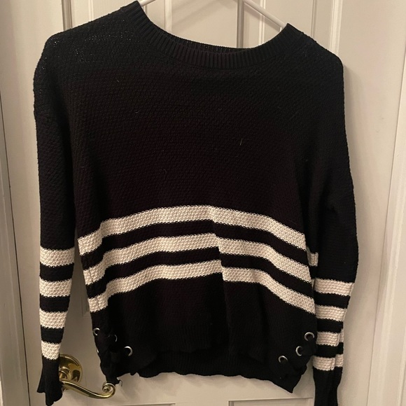 Cardigan - Picture 1 of 4